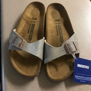 NWT Nude Textured Leather Birkenstocks